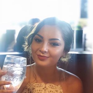 Meet your Posher, Layla